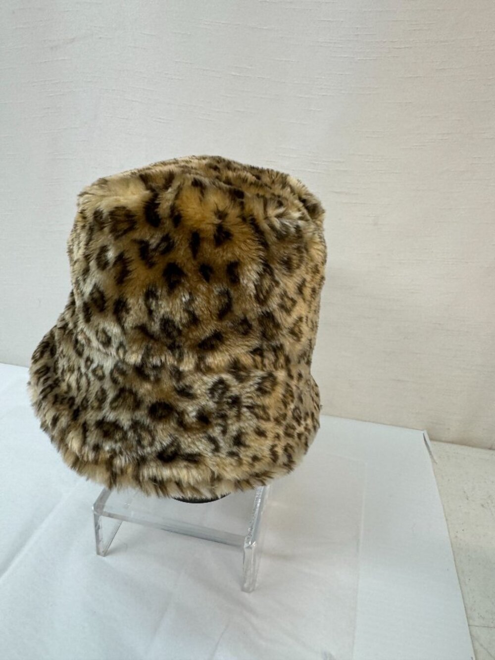 Womans Faux Fur Leopard Bucket Hat
